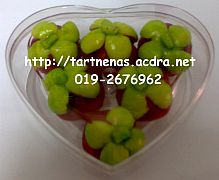 tart nenas bentuk manggis dalam bekas bentuk hati